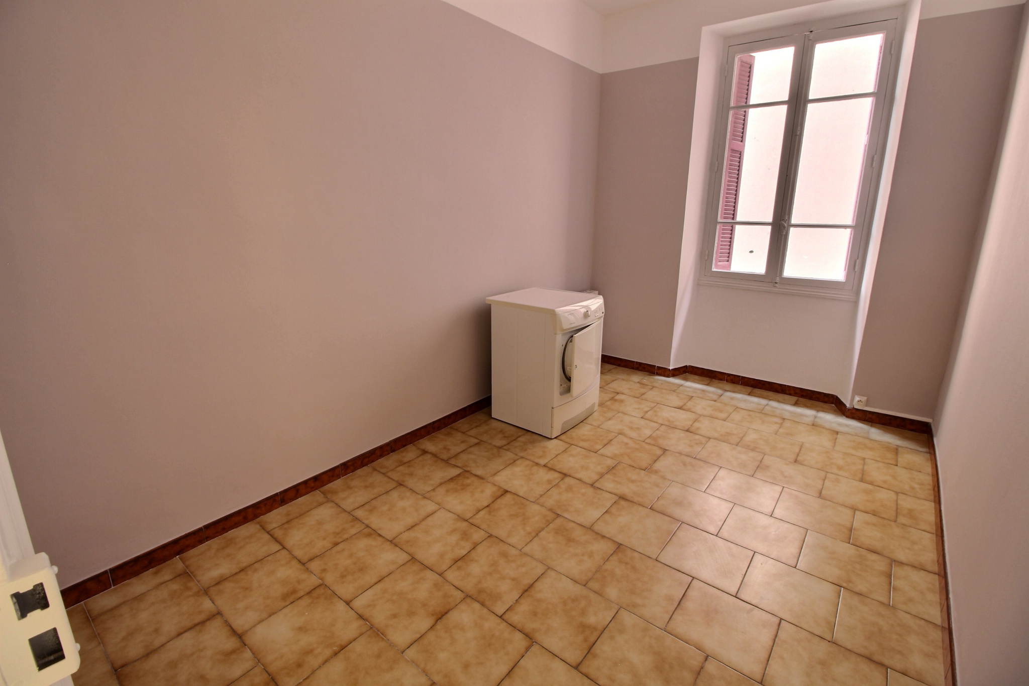 Appartement T4 à louer – Rue Puglisesi Conti