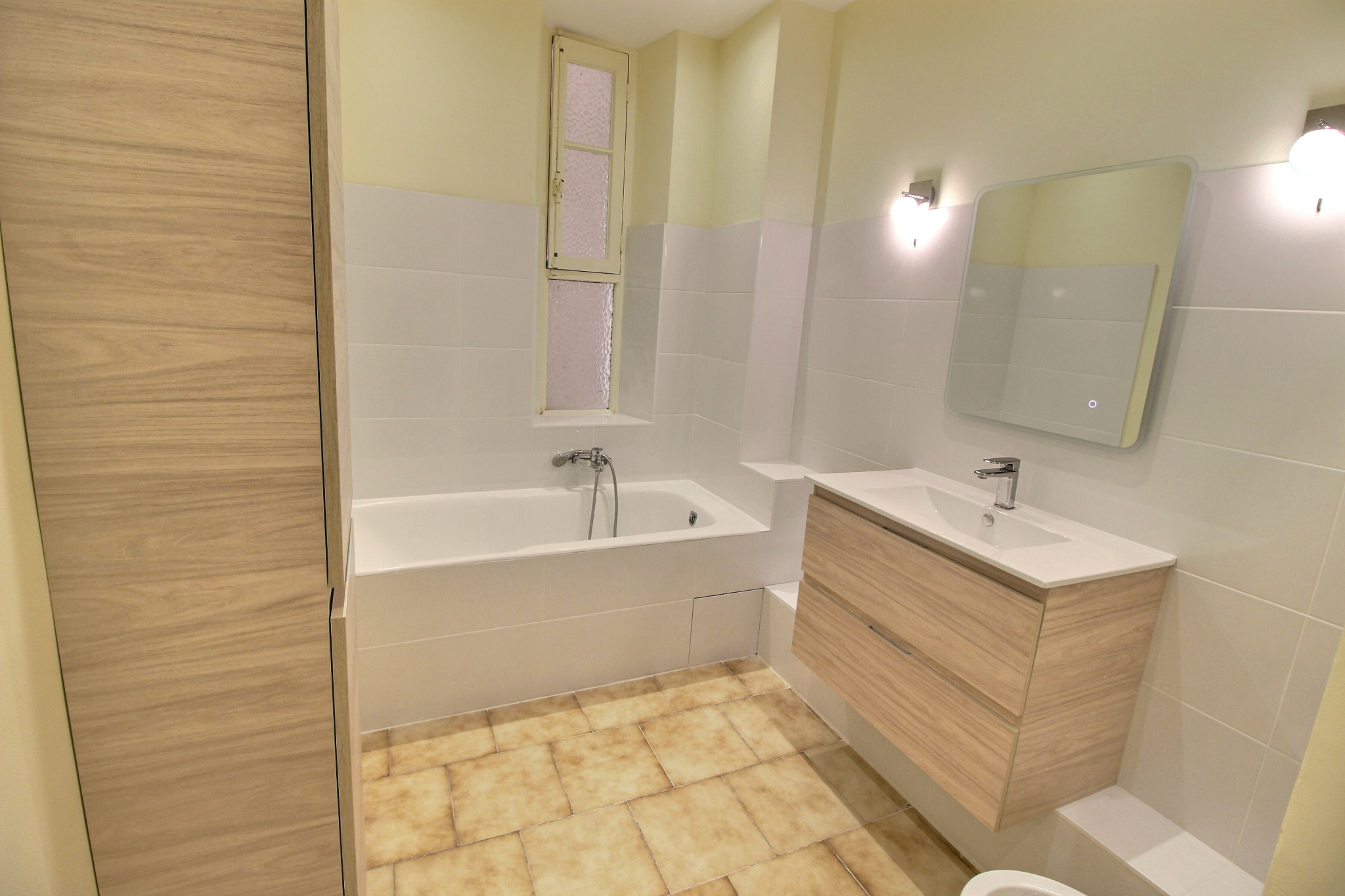 Appartement T4 à louer – Rue Puglisesi Conti