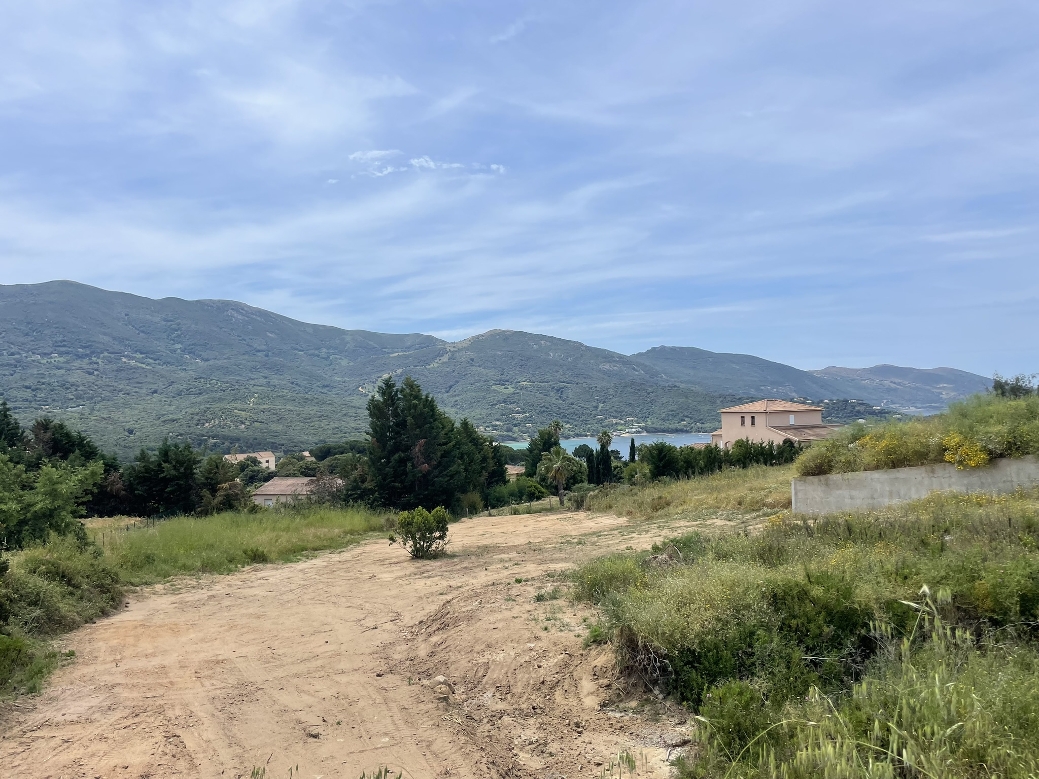 Terrain constructible proche de la mer