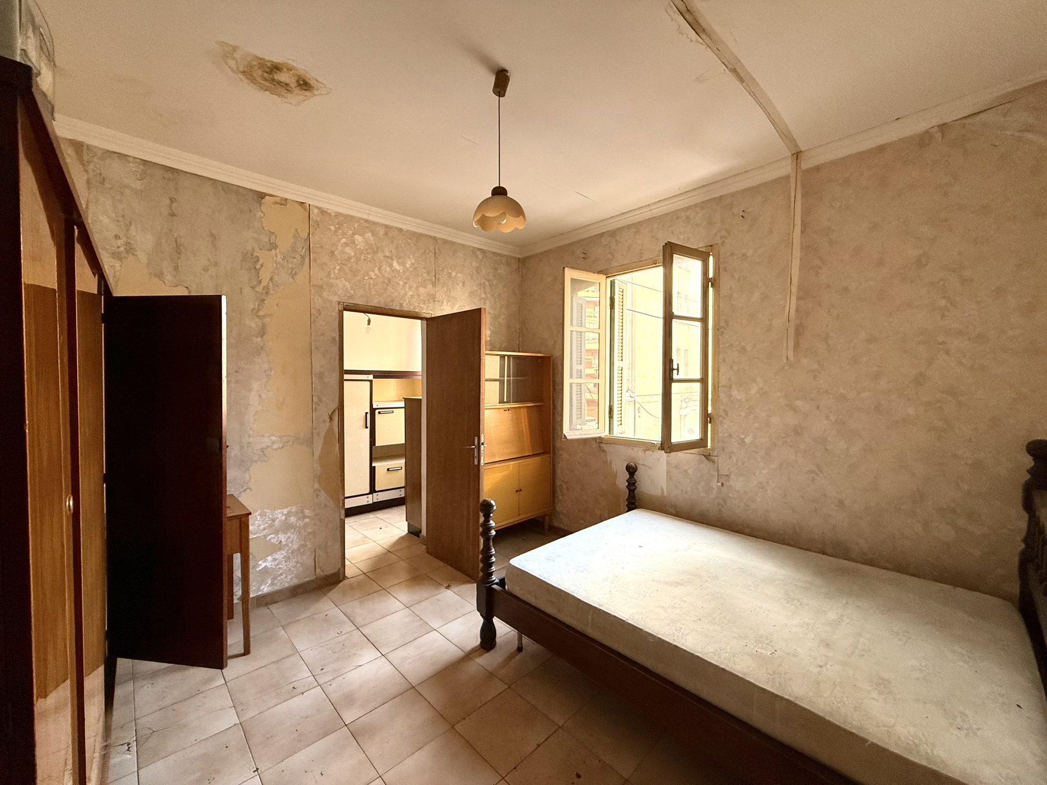 VENTE MAISON DE VILLE PROCHE COURS NAPOLEON