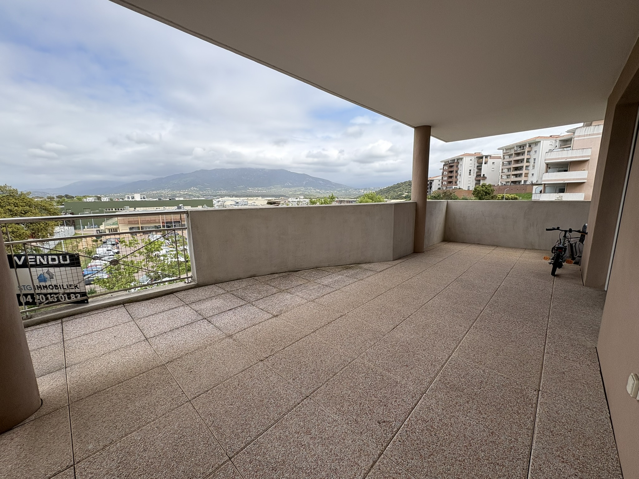 photo_c174b2dbdb985530524fed57c38835c1-88447-0.jpg Vente F3 Sarrola balcon de 50m2