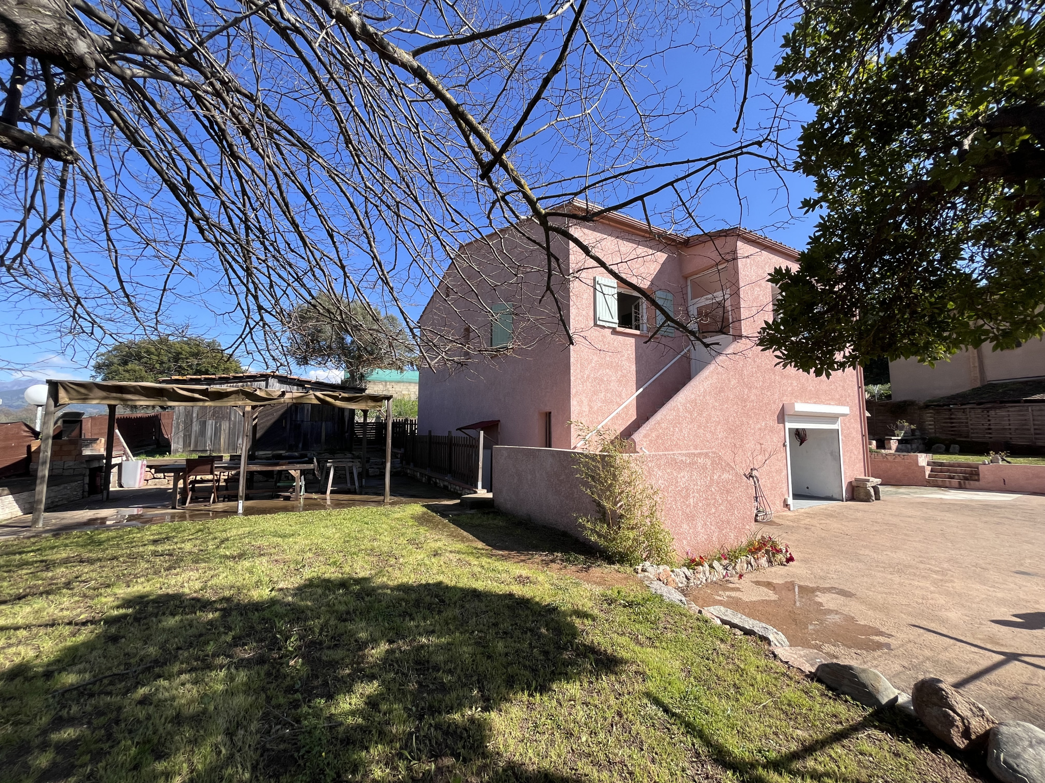 Vente maison T4 + T3 indépendant Mezzavia