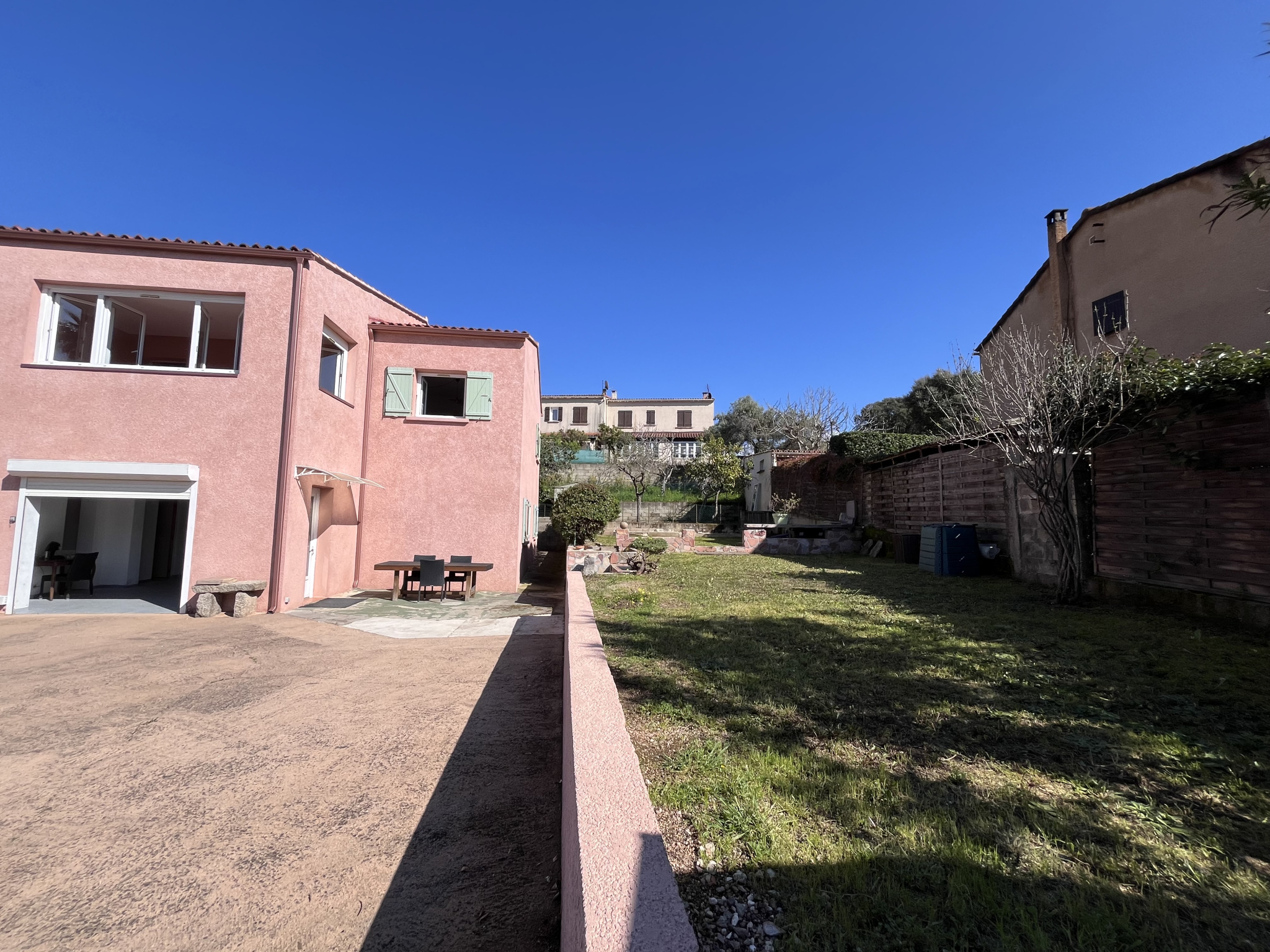 Vente maison T4 + T3 indépendant Mezzavia