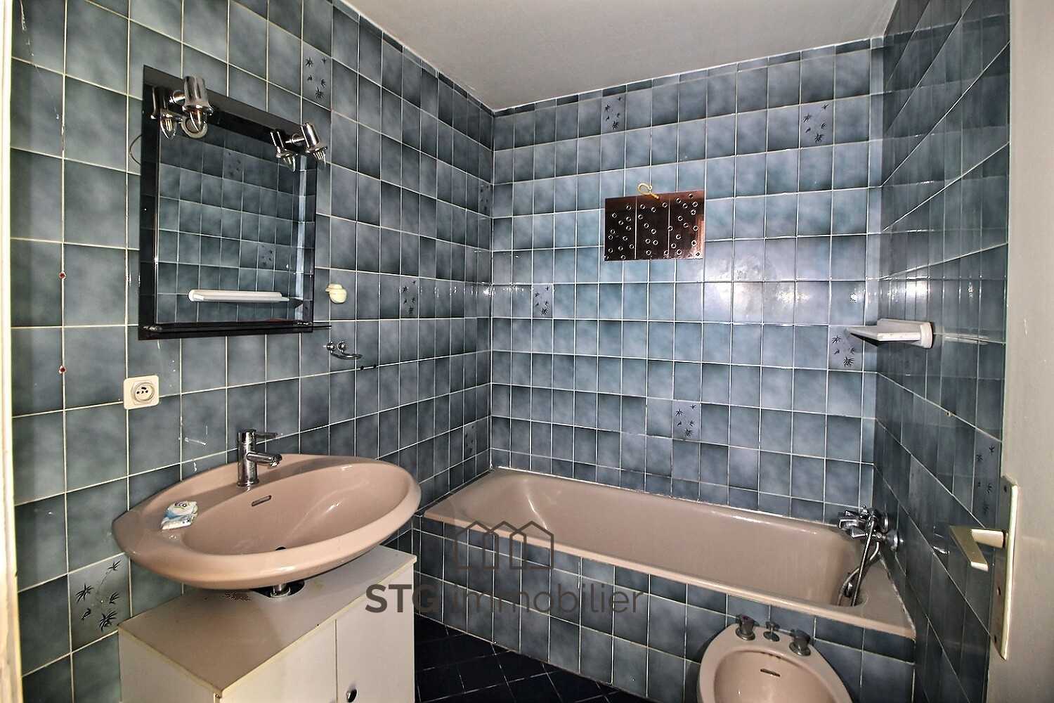 VENTE STUDIO DIAMANT 3 DERNIER ÉTAGE AJACCIO