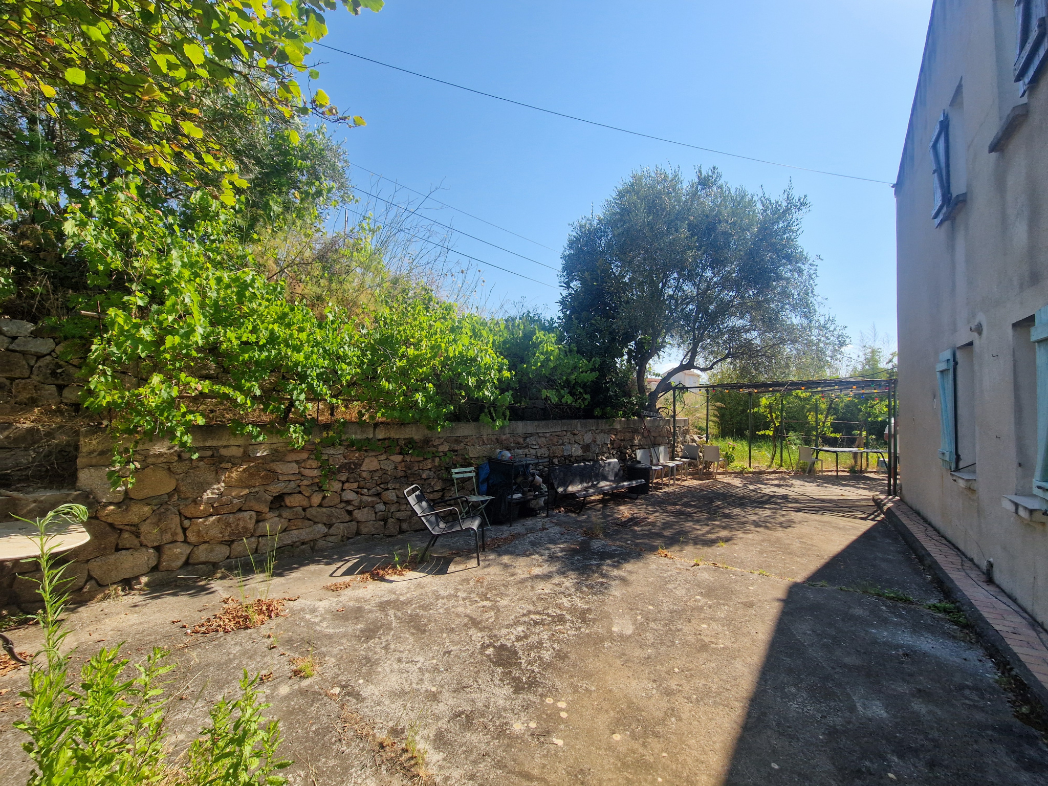 Appartement F4 a vendre avec exterieur proche loretto