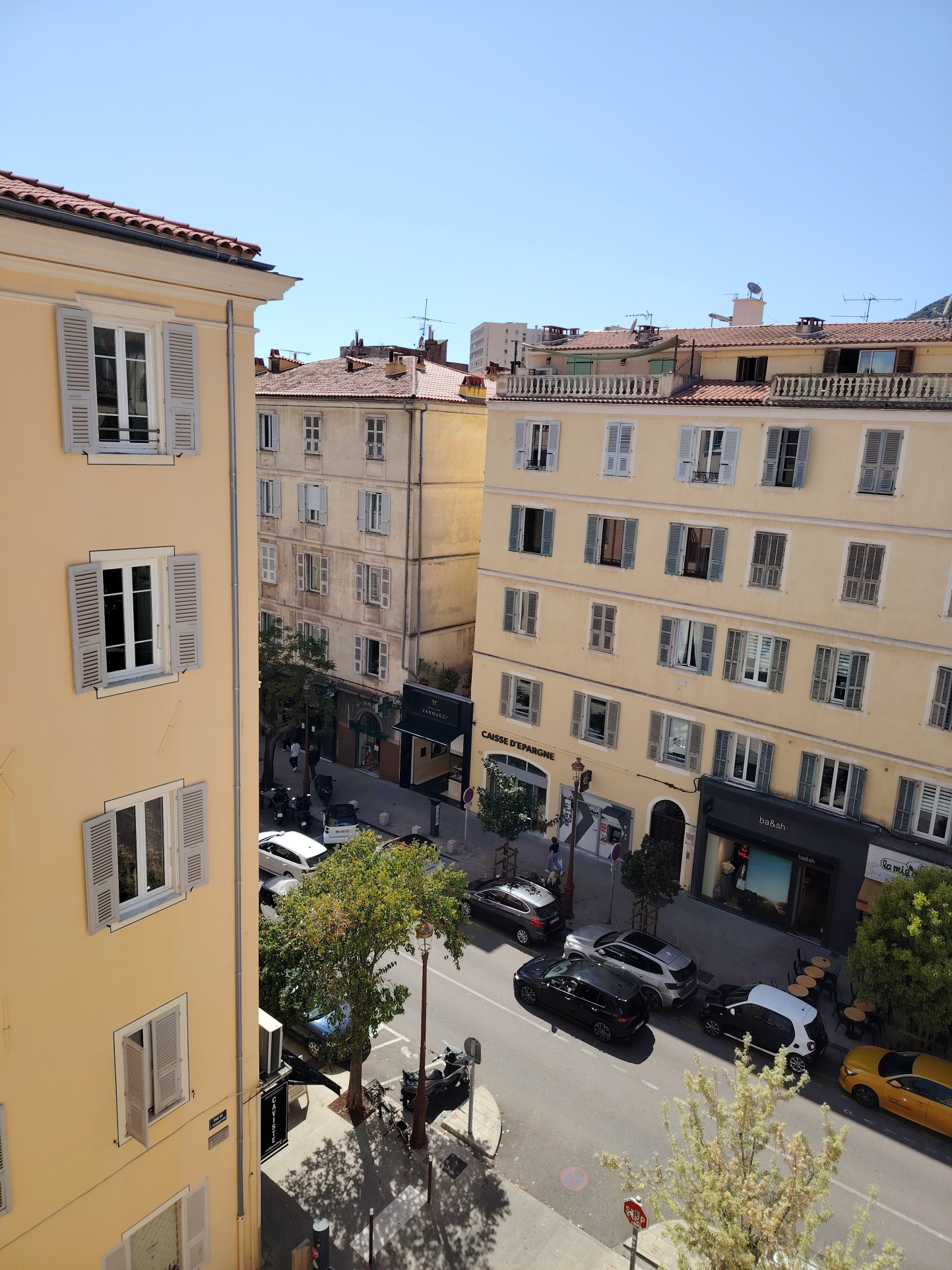 LOCATION T3 MEUBLE COURS NAPOLEON