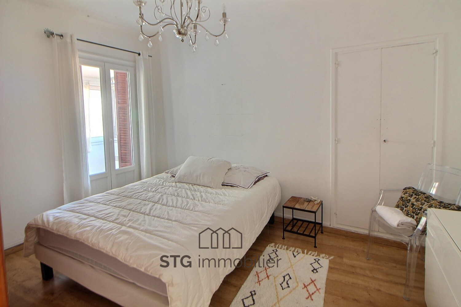 LOCATION T3 MEUBLE COURS NAPOLEON