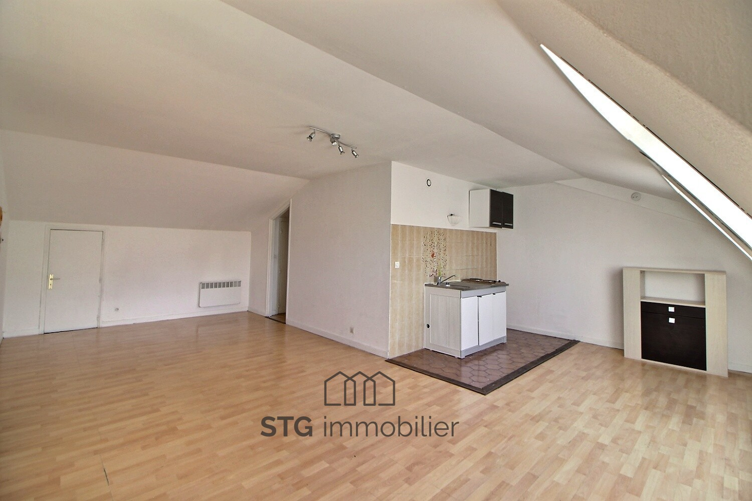 VENTE STUDIO DIAMANT 3 DERNIER ÉTAGE AJACCIO